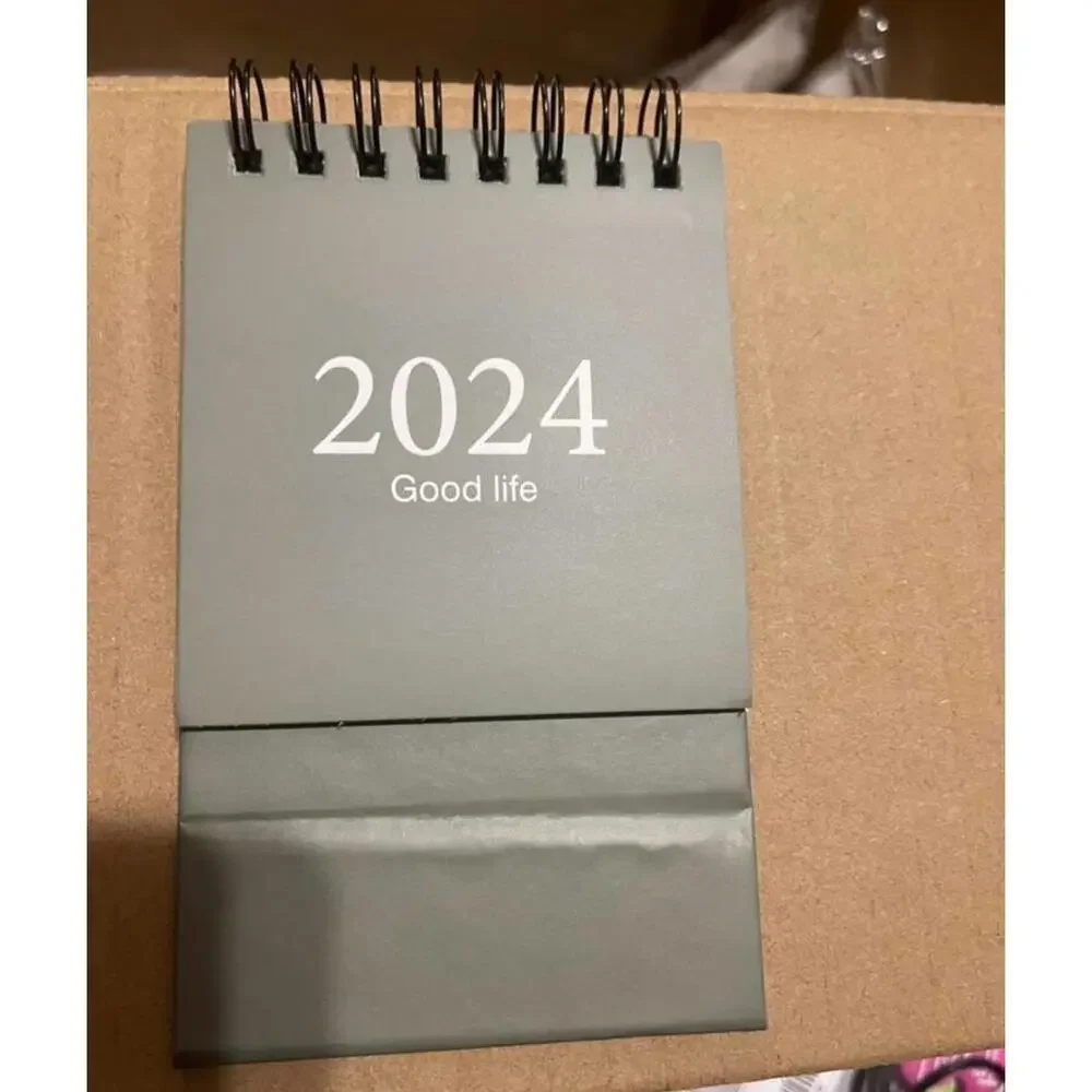 desk calendar